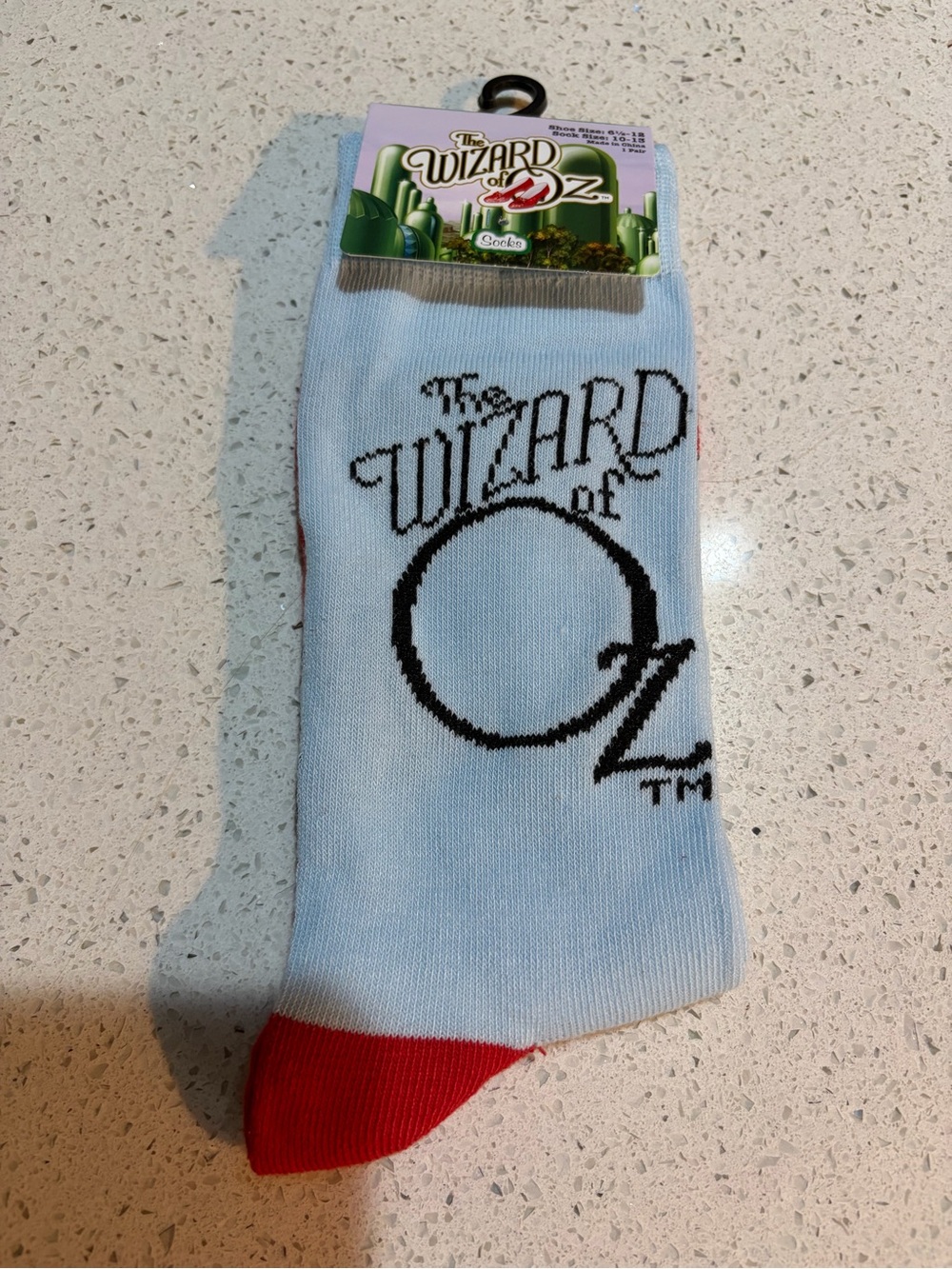 The Wizard of Oz Crew Socks Blue red Shows Size 6.5-12 NWT